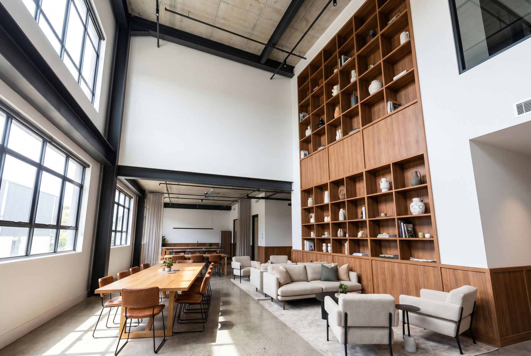 Oxley BizHub 2 interior